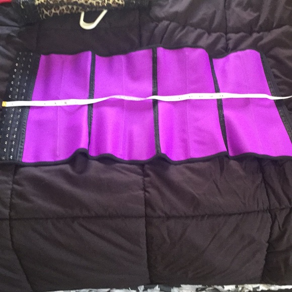 Size L (runs small) URSULA waist trainer - Picture 5 of 6